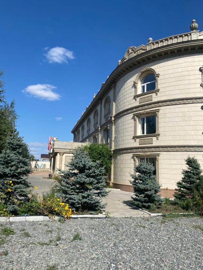 Hotel Astam Kostanay Bagian luar foto