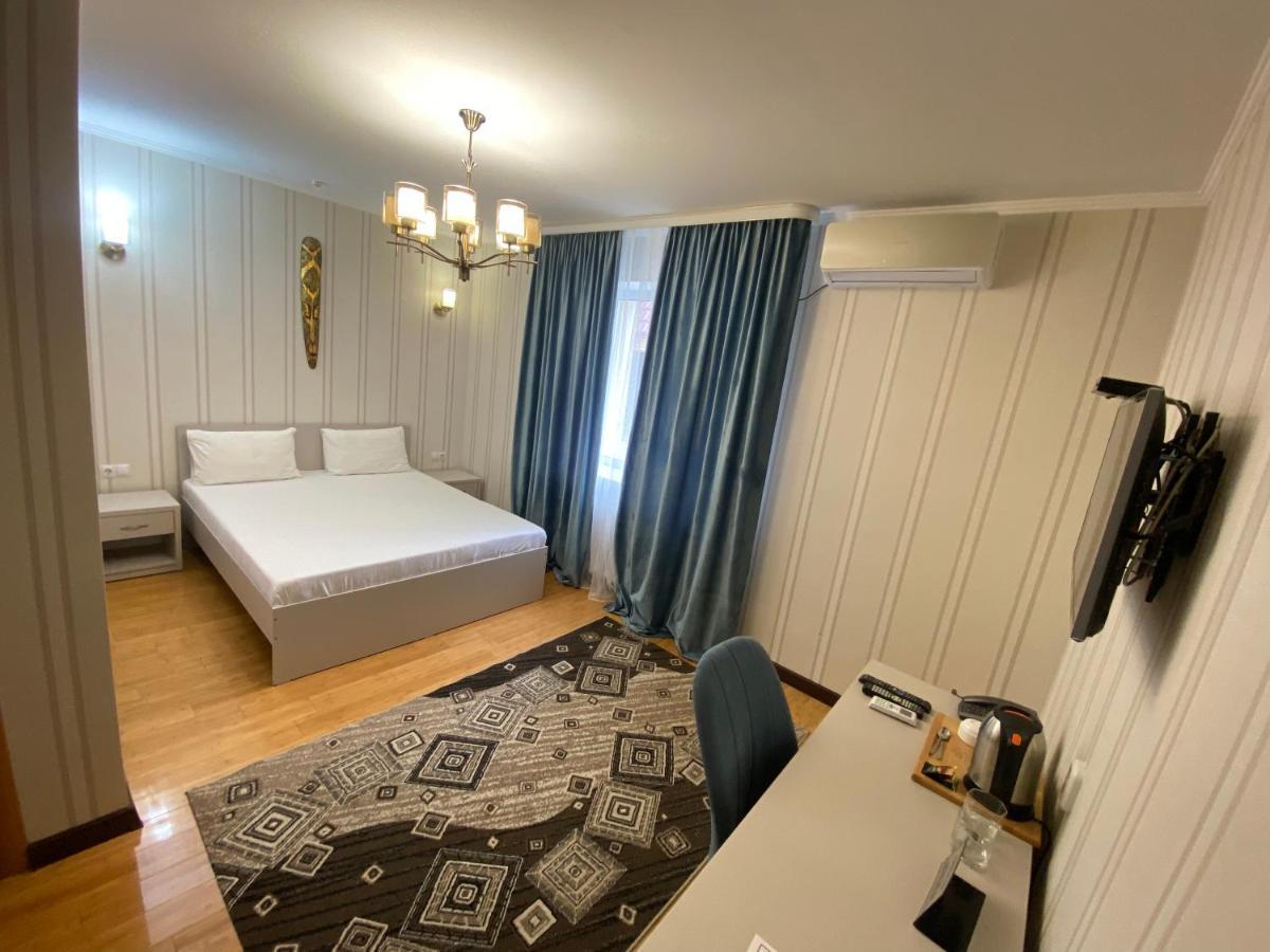 Hotel Astam Kostanay Bagian luar foto